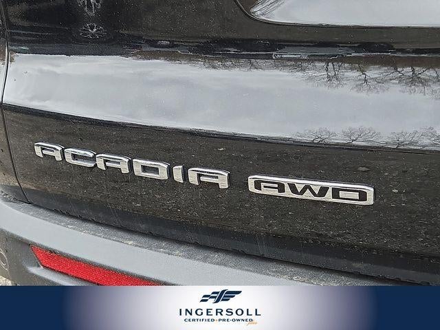 2025 GMC Acadia AT4