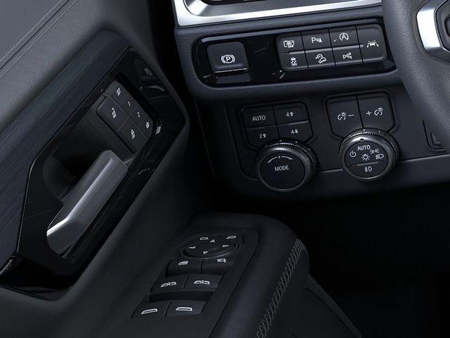 2026 GMC Yukon Denali - Photo 22