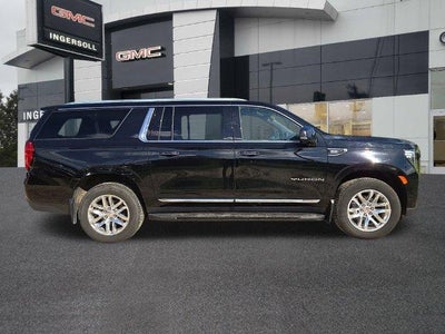 2022 GMC Yukon XL SLT