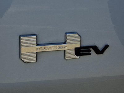 2026 GMC HUMMER EV SUV 2X