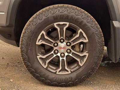 2023 GMC Canyon AT4