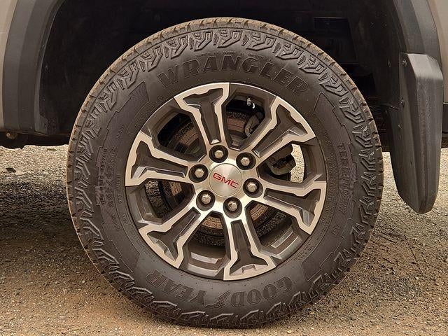 2023 GMC Canyon AT4