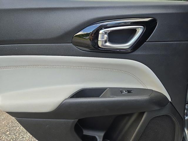 2025 Jeep Compass Limited - Photo 17