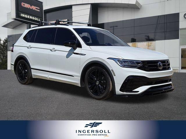 2022 Volkswagen Tiguan 2.0T SE R-Line Black 4Motion's photo