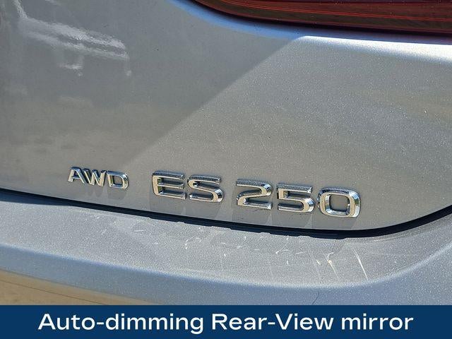 2021 Lexus ES 