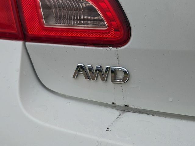 2015 INFINITI Q40 4dr Sdn AWD