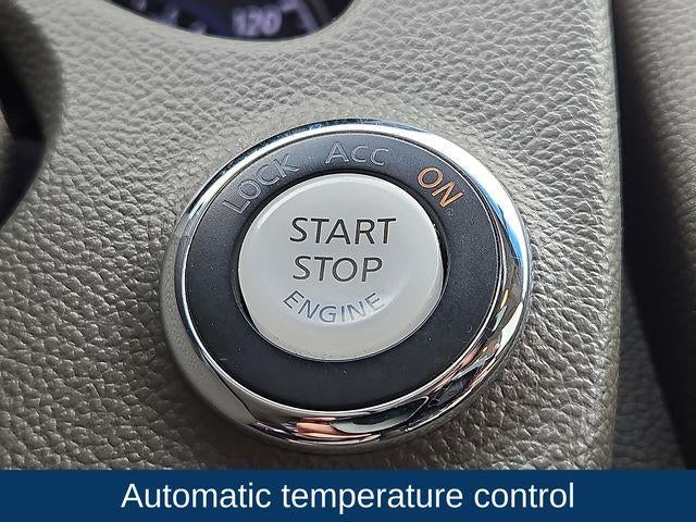 2015 INFINITI Q40 4dr Sdn AWD