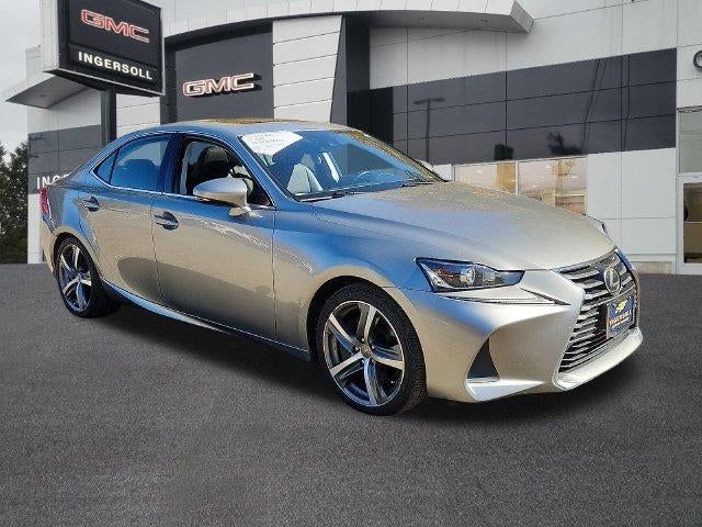 2018 Lexus IS 