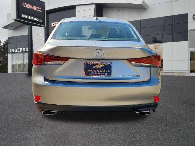 2018 Lexus IS 