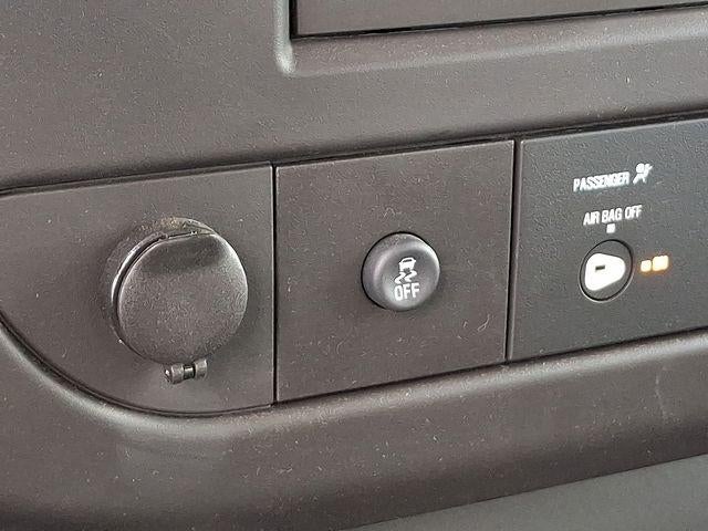 2025 GMC Savana Cutaway 3500 Base