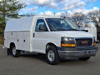 2025 GMC Savana Cutaway 3500 Base