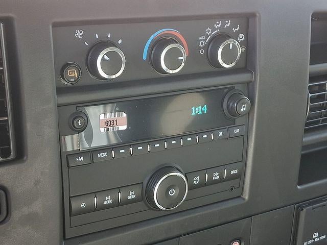 2025 GMC Savana Cutaway 3500 Base