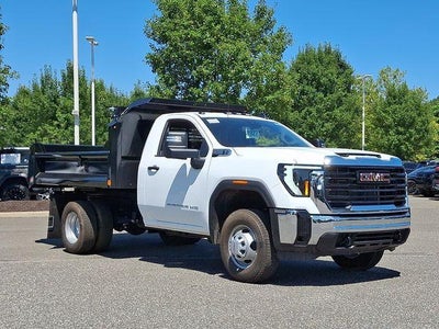2025 GMC Sierra 3500 HD Chassis Cab Pro