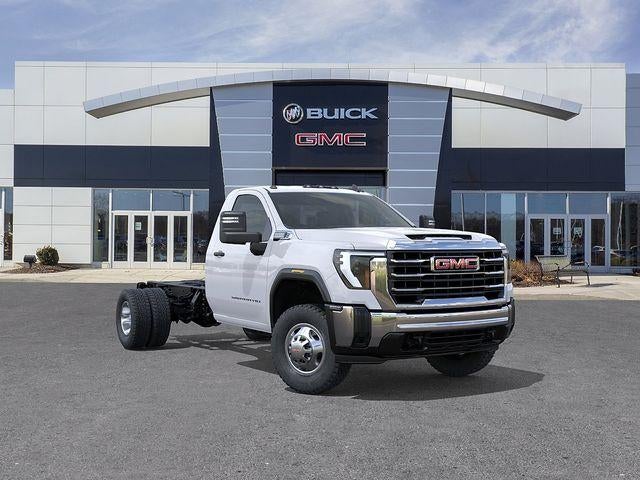 2026 GMC Sierra 3500 HD Chassis Cab Pro