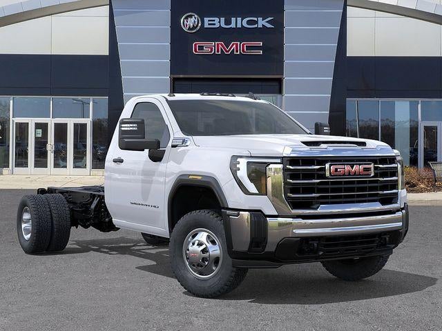 2026 GMC Sierra 3500 HD Chassis Cab Pro