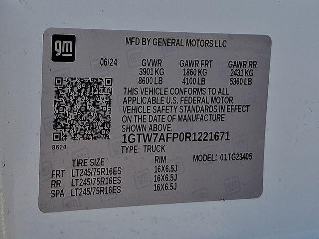 2024 GMC Savana Cargo 2500 Base