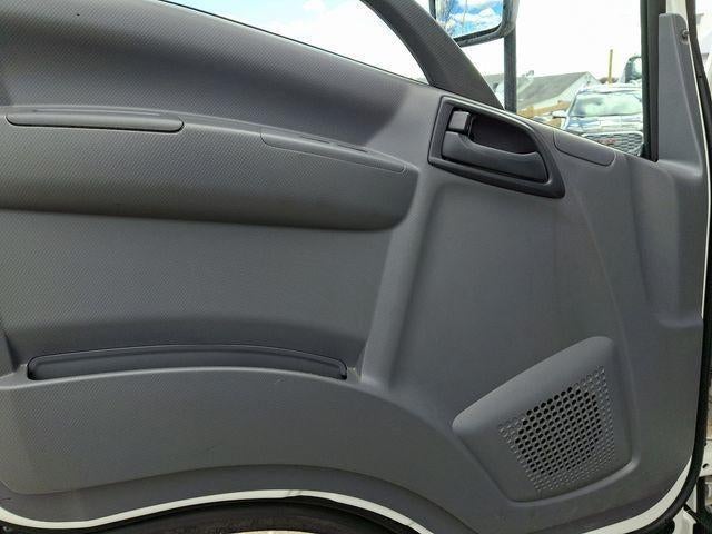 2022 Chevrolet Low Cab Forward 4500 2WD Reg Cab 132.5"