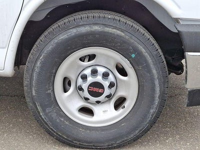 2025 GMC Savana Cutaway 3500 Base