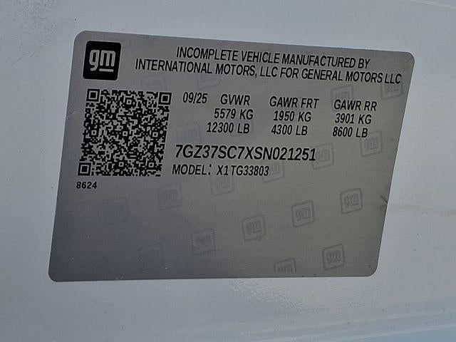 2025 GMC Savana Cutaway 3500 Base