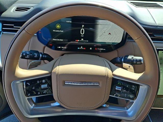 2025 Land Rover Range Rover P400 SE