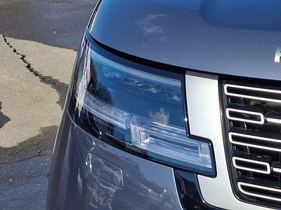 2025 Land Rover Range Rover P400 SE
