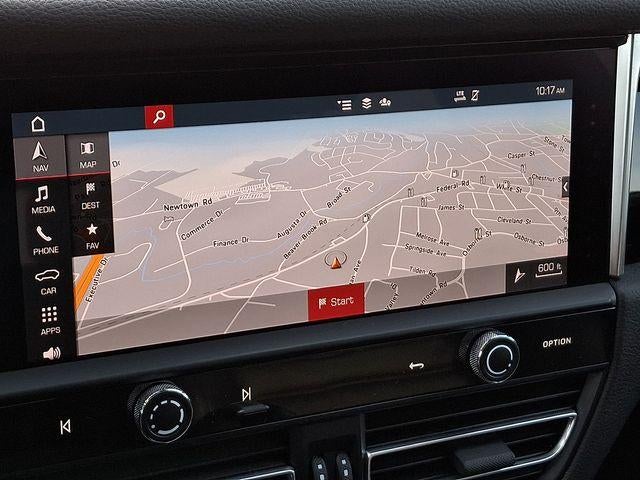 2023 Porsche Macan Base