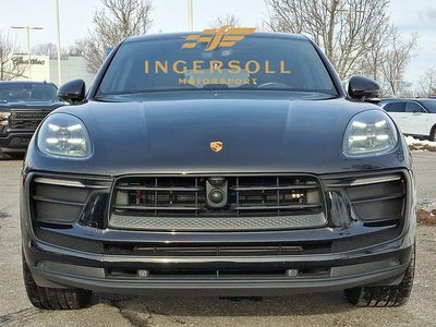 2023 Porsche Macan Base
