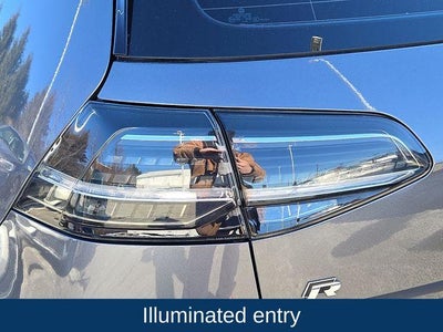 2018 Volkswagen Golf R Base