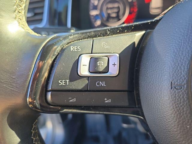 2018 Volkswagen Golf R Base