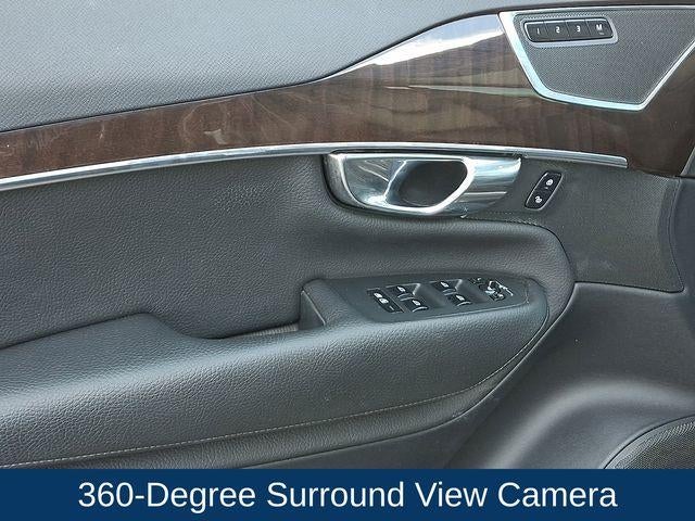 2016 Volvo XC90 T6 Momentum