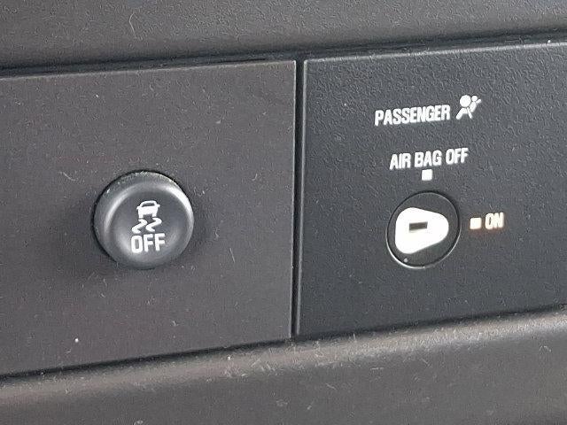 2025 Chevrolet Express Cargo Base