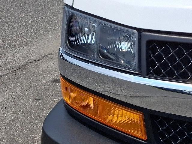 2025 Chevrolet Express Cargo Base