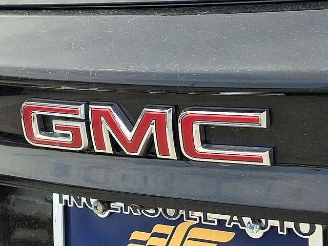2025 GMC Acadia AT4