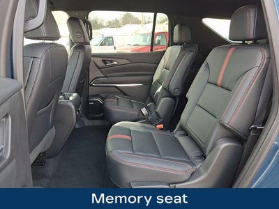 2025 Chevrolet Traverse RS