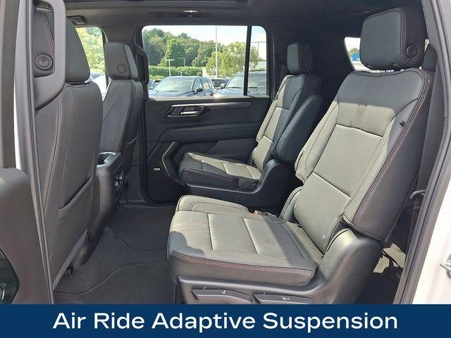 2025 Chevrolet Suburban RST
