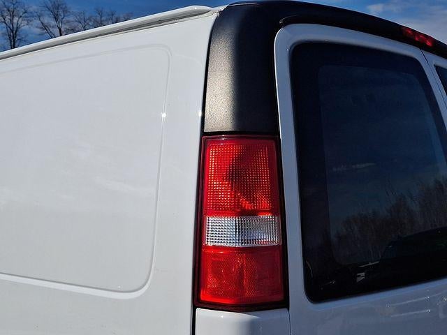 2024 GMC Savana Cargo 2500 Base