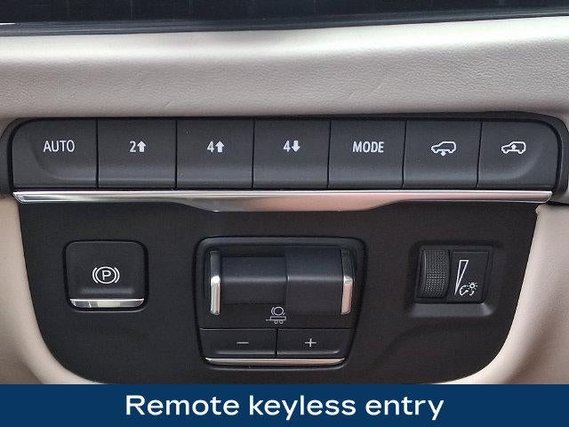 2025 Cadillac Escalade ESV Sport Platinum