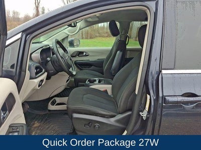 2021 Chrysler Pacifica Touring AWD