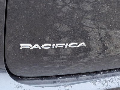 2021 Chrysler Pacifica Touring AWD