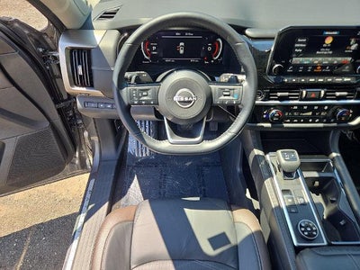 2023 Nissan Pathfinder Platinum 4WD