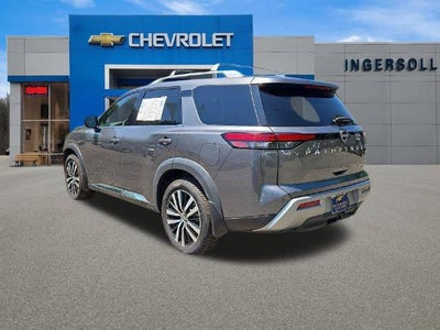 2023 Nissan Pathfinder Platinum 4WD