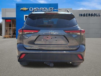 2020 Toyota Highlander LE