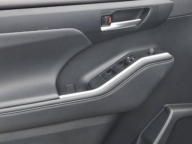 2024 Toyota Highlander Hybrid XLE