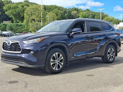 2024 Toyota Highlander Hybrid XLE
