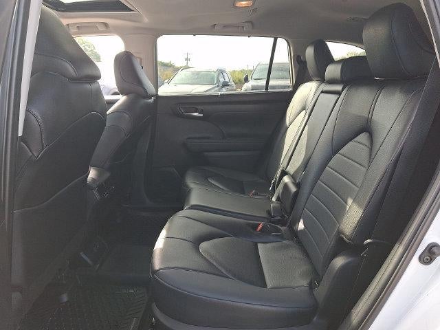 2025 Toyota Highlander Hybrid XLE