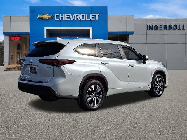 2025 Toyota Highlander Hybrid XLE