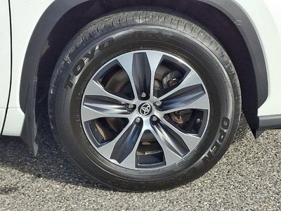 2025 Toyota Highlander Hybrid XLE