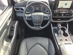2025 Toyota Highlander Hybrid XLE