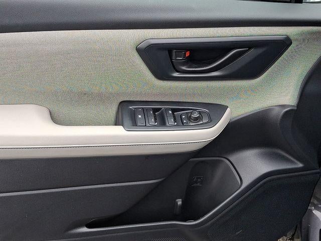 2025 Subaru Forester Base