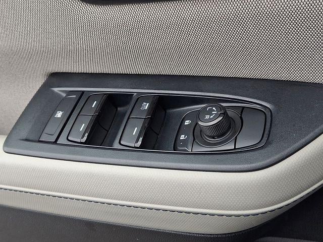 2025 Subaru Forester Base